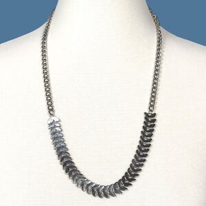 Metal Leaf Necklace Silver Tone Chain Geometric Retro Unique Casual Jewelry